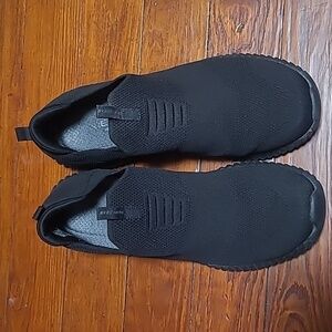 Skechers knit shoes